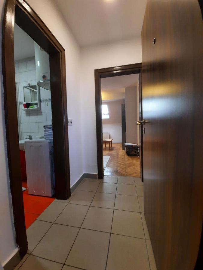 Ferienwohnung Studio In The Centre Of Novi Sad Exterior foto